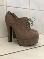 Plateau Pumps 37