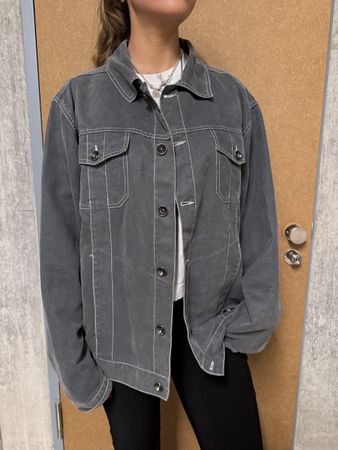 Graue colle Übergangsjacke, Grösse L