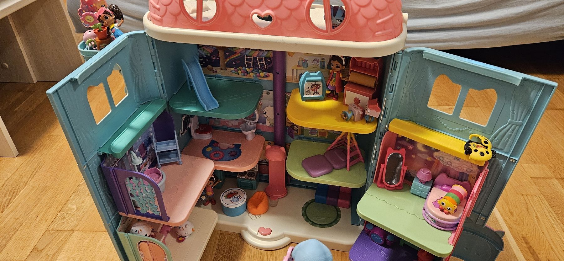 Case e mobili per bambole: Gabbys Dollhouse – Usato da Neuhausen am Rheinfall venduto da pin_9fgb 3