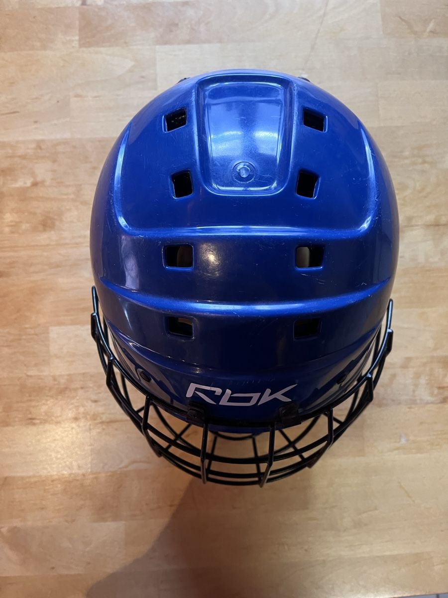 Reebok Helme: Hockeyhelm Reebok 50-57cm – Gebraucht aus Zermatt von kik_jj6q 1
