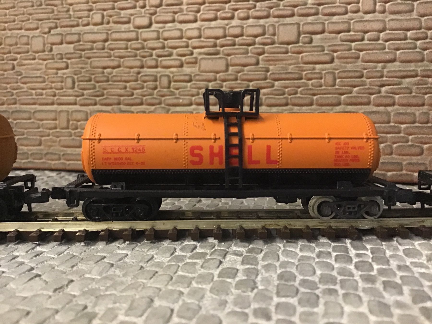 Modellini di ferrovie: Shell Tankwagen N USA 3-teiliges Set, – Usato da Männedorf venduto da Modell-Spezialisten 2