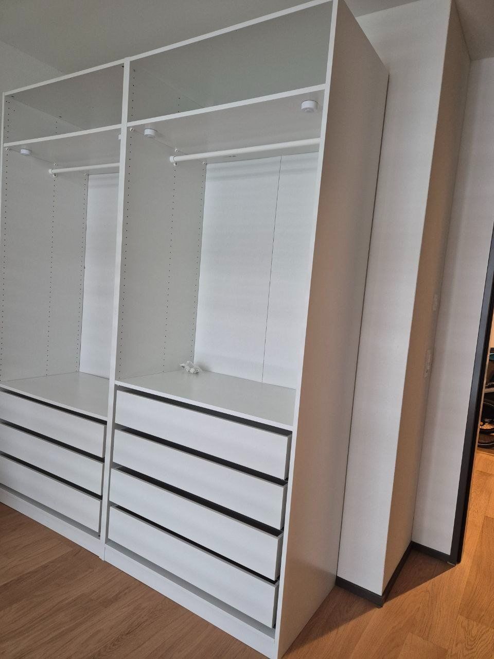 Armadi: Ikea Schrank mit Lichtsystem gratis – Usato da Zürich venduto da ste_s6bl 1