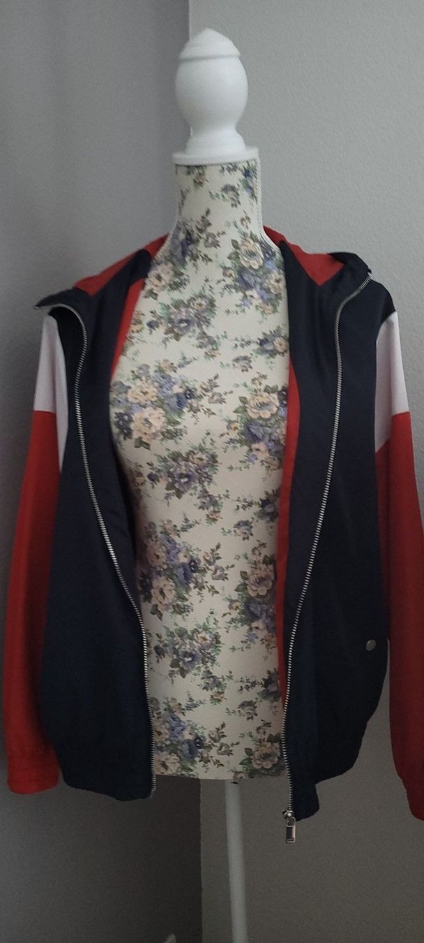 H&M Jacken & Mäntel: Windjacke  Gr.170 – Gebraucht aus Oberaach von Svea11 6