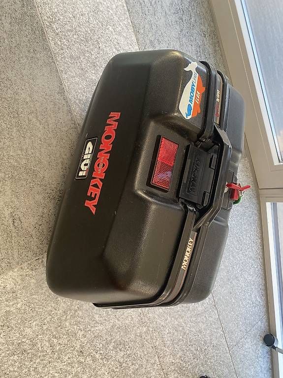 Givi Topcase: GIVI Topcase – Gebraucht aus Kriens von Mombasa2 1