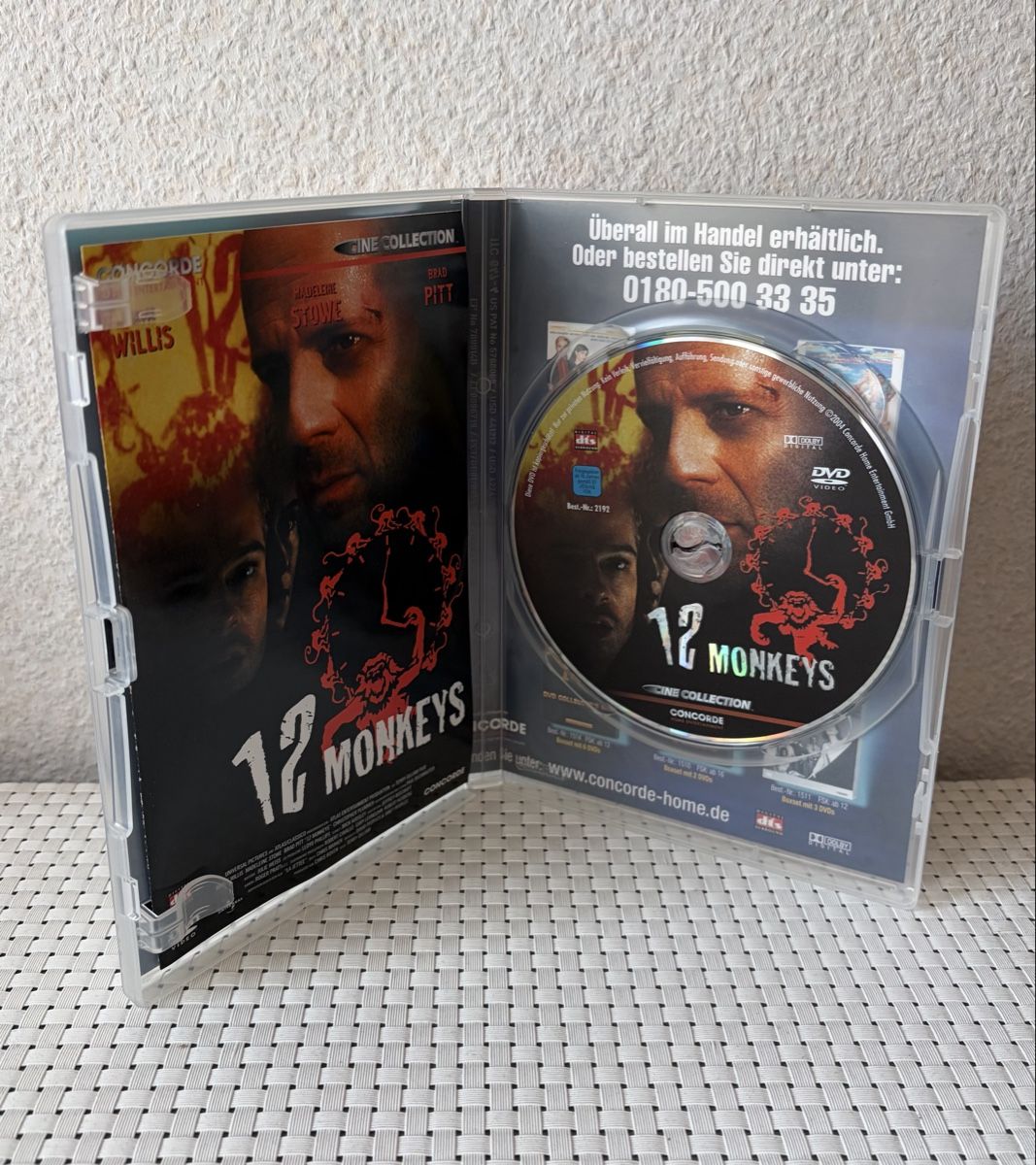 Alle DVDs: 12 Monkeys - Bruce Willis, Brad Pitt  – Gebraucht aus Flawil von NiceT 2