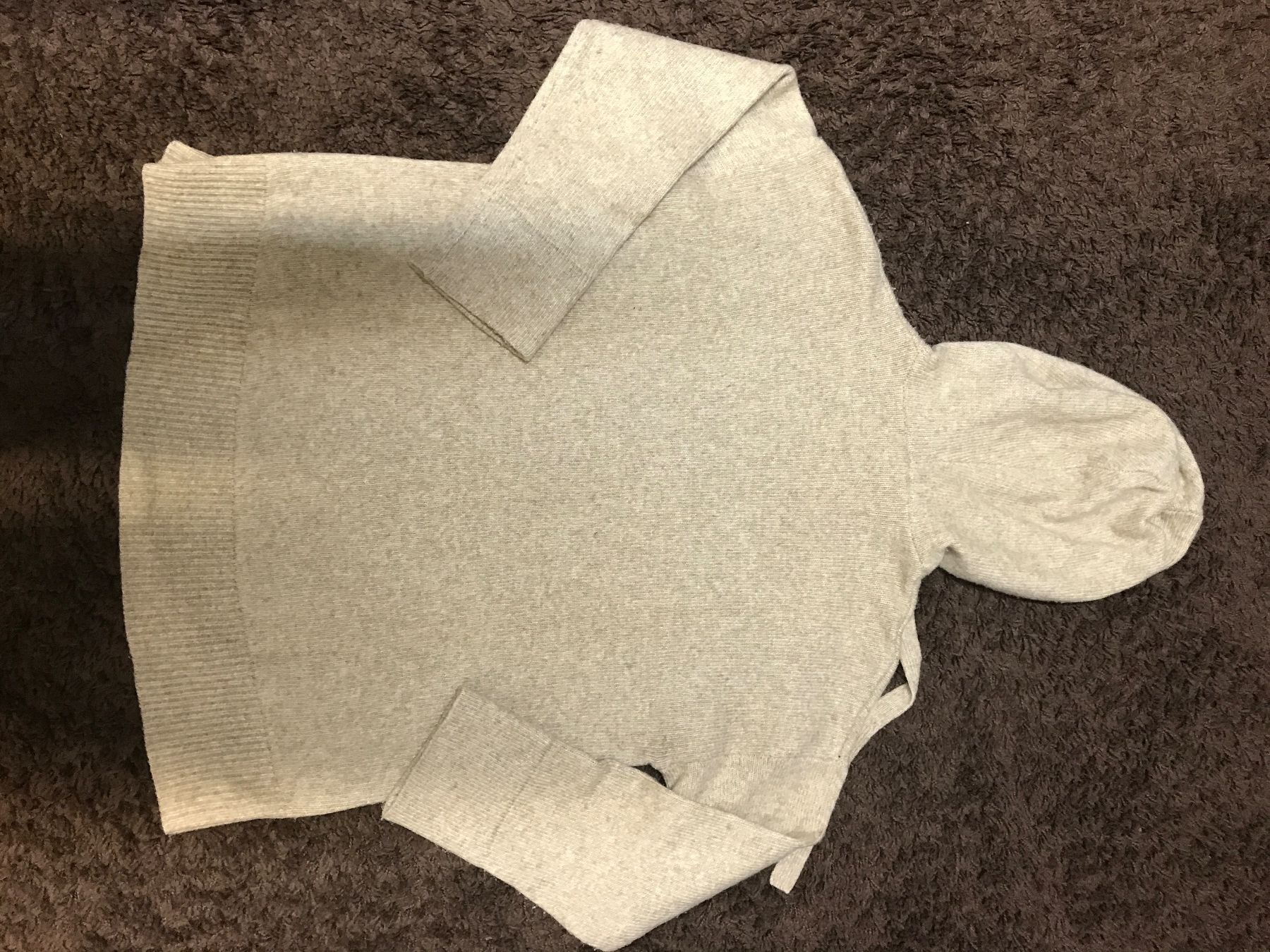 H&M Maglioni & Felpe: Kapuzenpulli Stick beige Gr M – Usato da St. Margrethen SG venduto da kellenbh 2