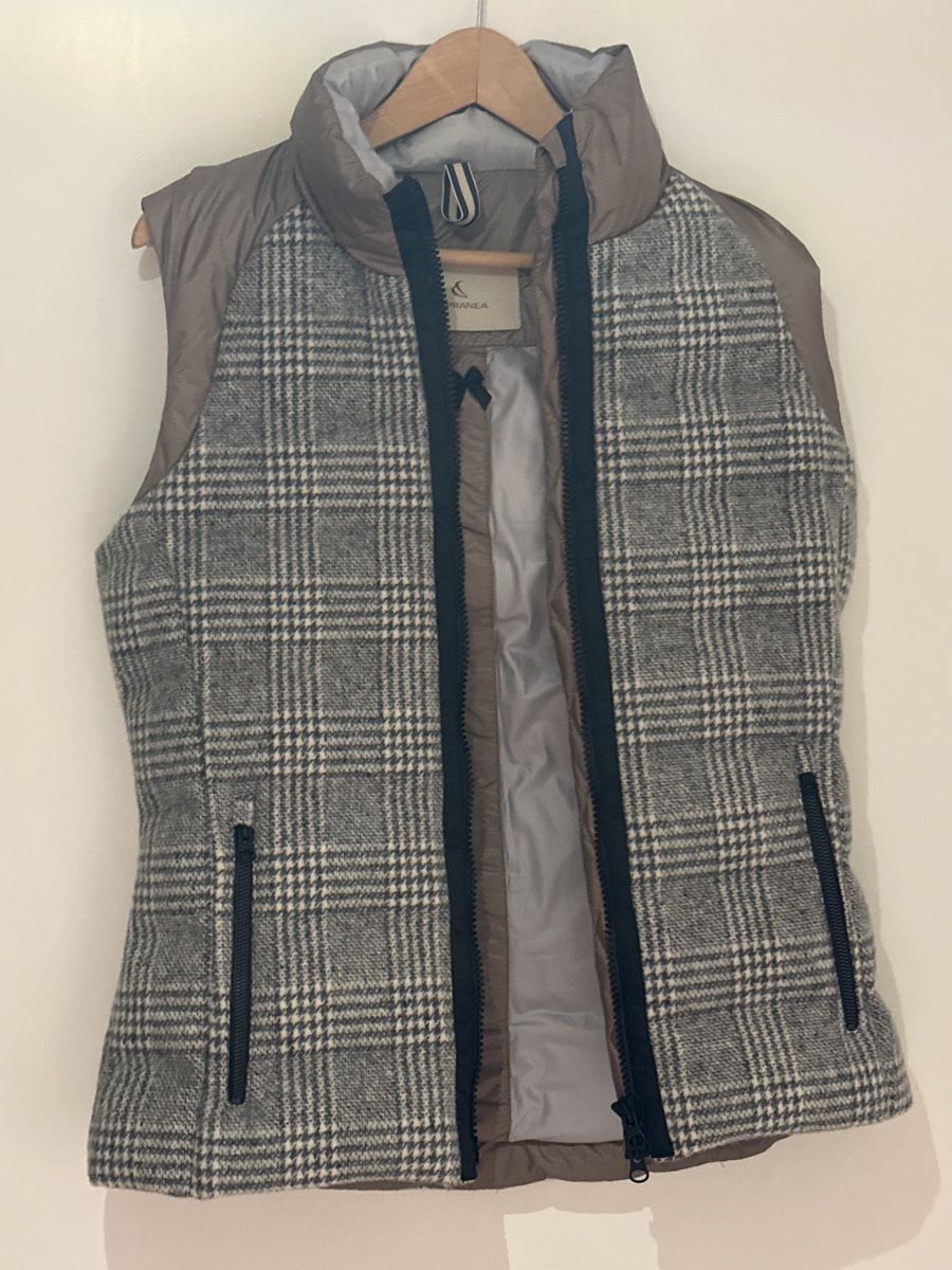 Capranea Gilet & Giacche senza maniche: Gilet – Nuovo (secondo la descrizione) da Dietlikon venduto da Fluschi
