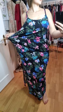 Sommerkleid schwarz Blumenmuster lang Gr.40 /L Schlitz...