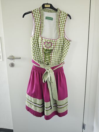 Neuwertiges Dirndl Grösse 42 von Country Line