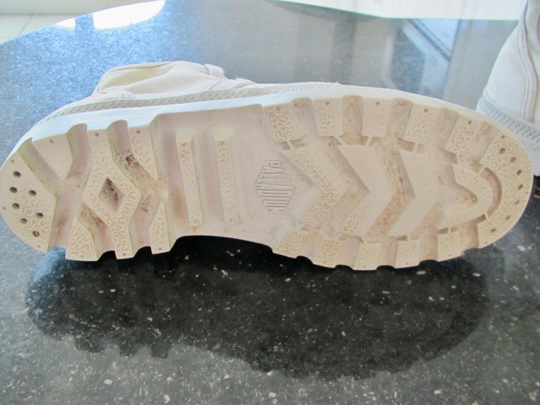 Scarpe da donna: BOTTINES PALLADIUM – Usato da Murten venduto da Selliot 8