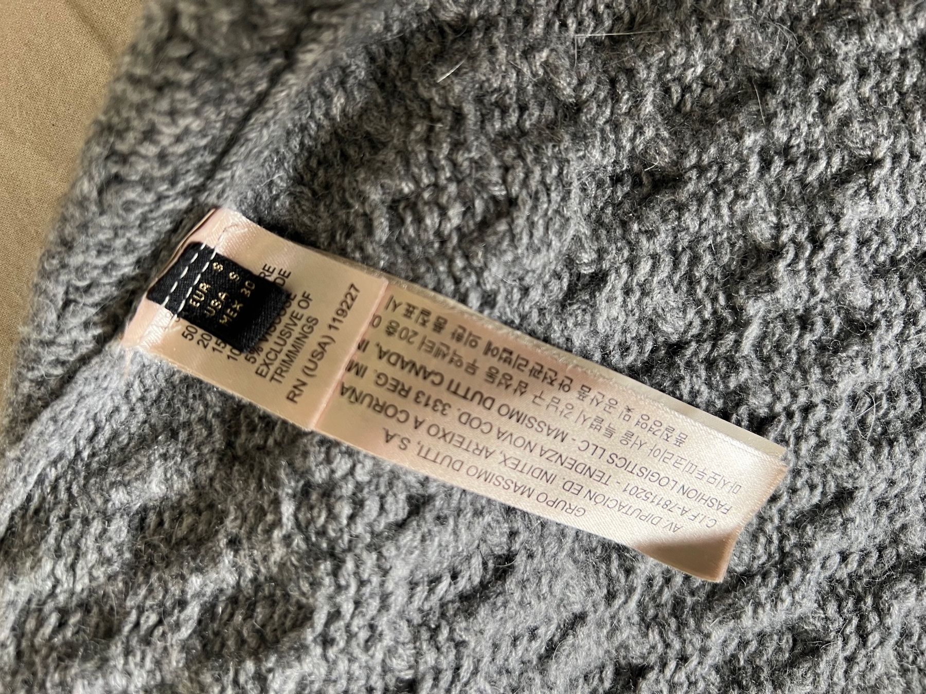 Massimo Dutti Altro in Moda donna: Wool cape von Massimo Dutti – Usato da Zürich venduto da Za.Ho 3