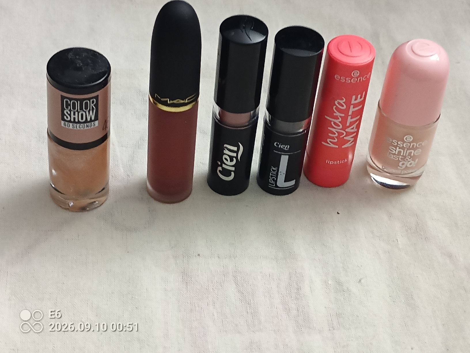 Make-up: Diverse Kosmetika – Usato da Zürich venduto da Mitzi6