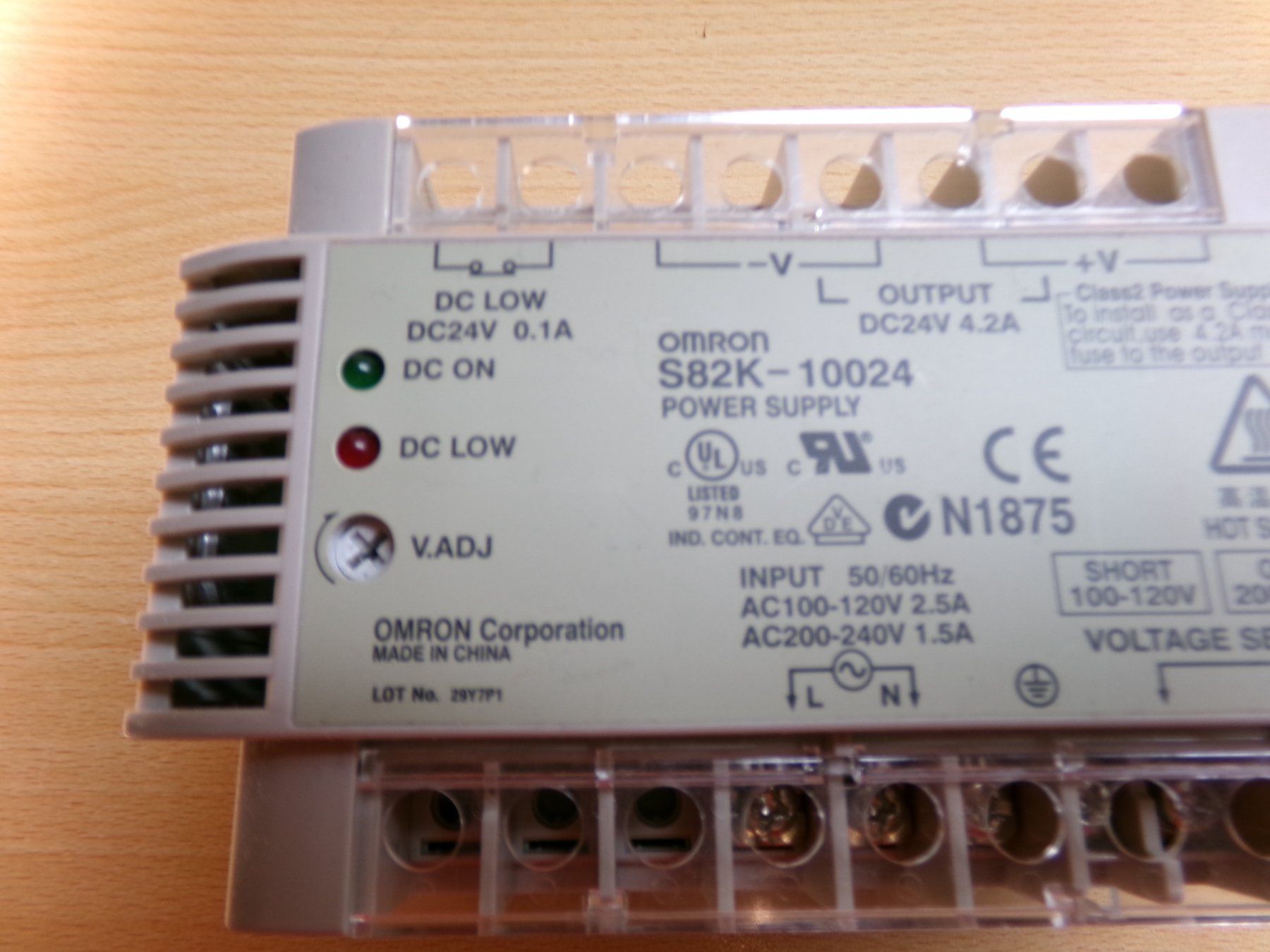 Omron Elektronikbauteile: Spannungsversorgung 24V 4,2A Omron – Gebraucht aus Hombrechtikon von Maloev17 1