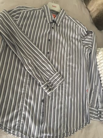 Herren Hemd Hugo Boss gestreift Grösse L guter Zustand