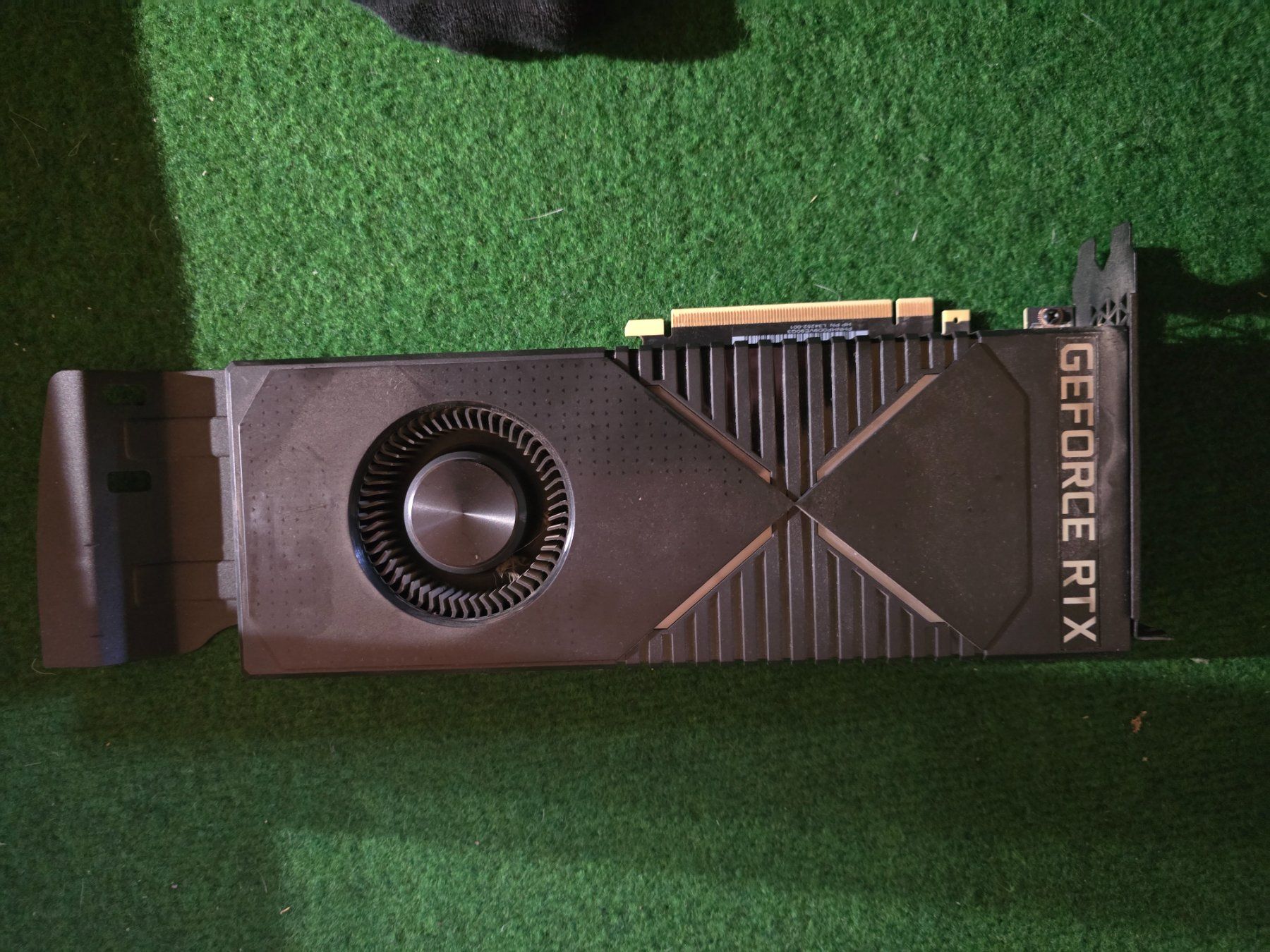 Nvidia Schede grafiche: RTX 2080TI – Usato da Münchenbuchsee venduto da ModellBlitz