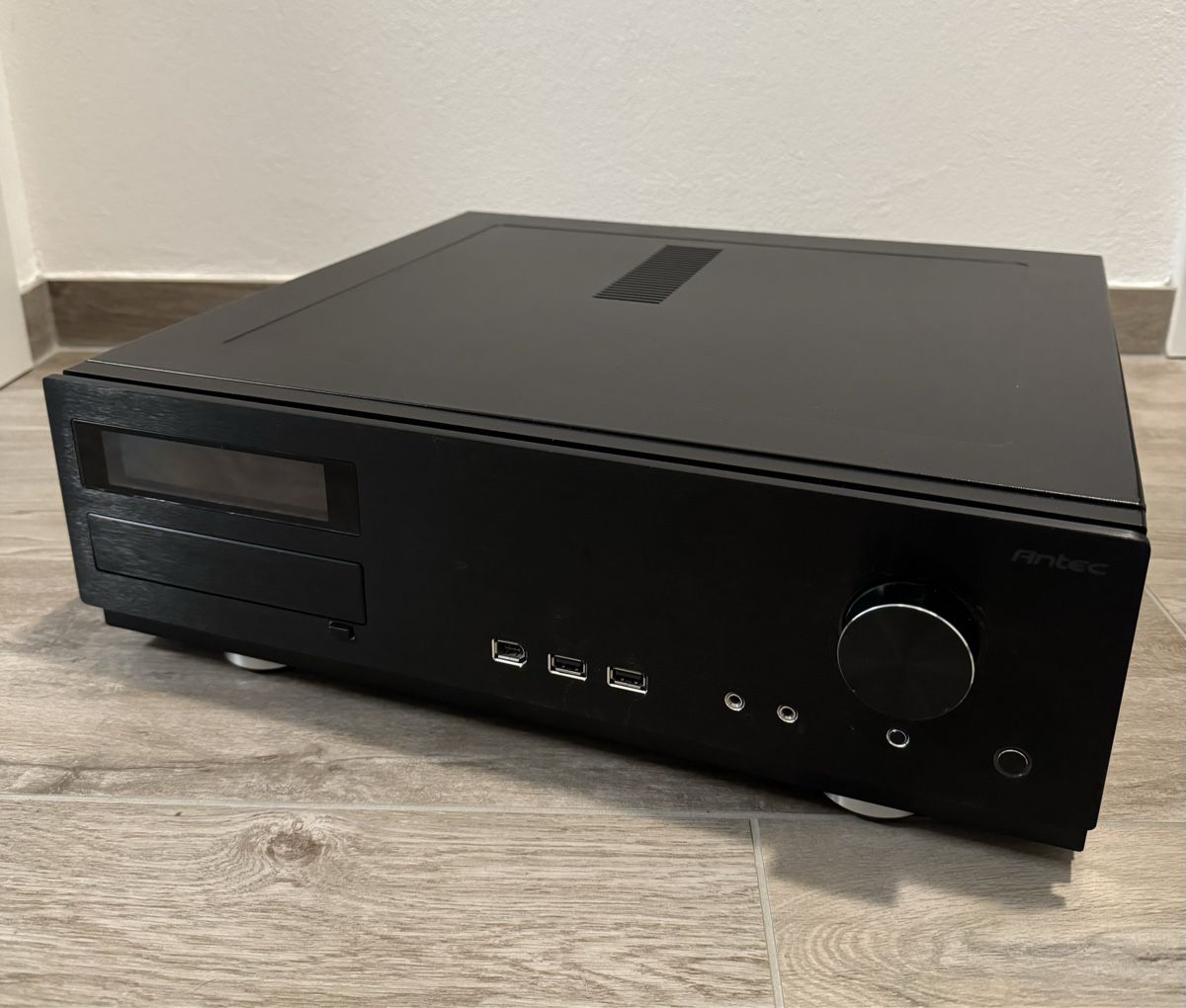 PCs: HTPC - custom made HTPC/Gaming PC – Gebraucht aus Luins von  5