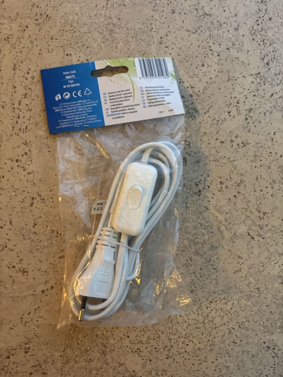 Cavi: EMOS Extension Cord with Switch White New 250V – Nuovo e nell'imballaggio originale da Davos Platz venduto da jbarcik 1