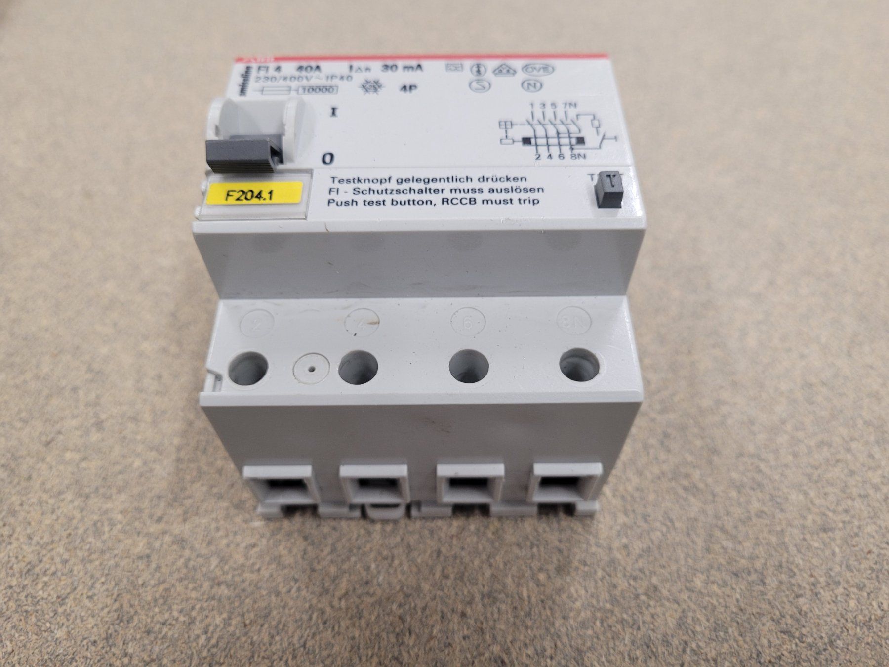 ABB Stromzufuhr: ABB Swissline FI Schutzschalter 40A / 30mA – Gebraucht aus Vitznau von Night-Fire 4