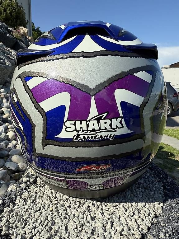 Caschi & visiere: Casque intégral Shark – Usato da Villeneuve FR venduto da az78 2