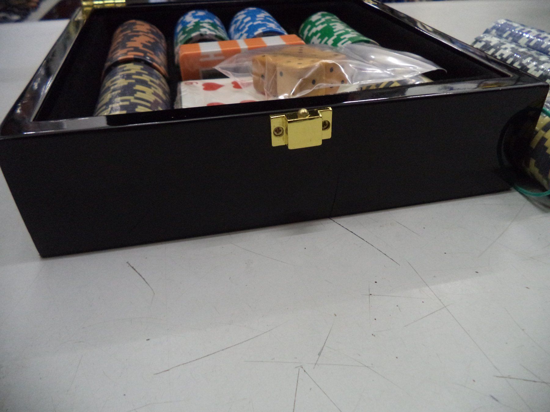 Spiele: Poker Chips Set in toller Holz Box – Neu (gemäss Beschreibung) aus Rieden AG von Wirth03 5