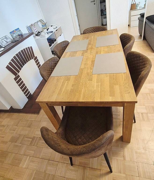 Pfister Set di tavolo e panche: Table Pfister et 6 chaises – Usato da Genève venduto da Lucy_diamond
