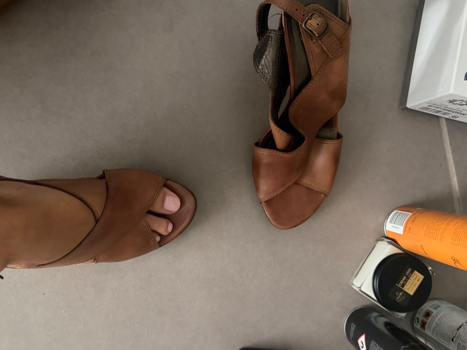 Stuart Weitzman Damenschuhe: Stuart Weitzman Sandali pelle marrone – Gebraucht aus Gentilino von shoes_jvs6 3