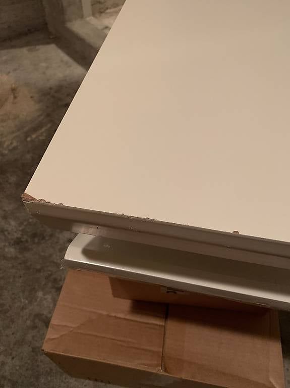 Weingestelle & -ständer: Support À Vin Flottant Fixé Au Mur Avec Support Pour Verres – Gebraucht aus Genève von Johnny345 4