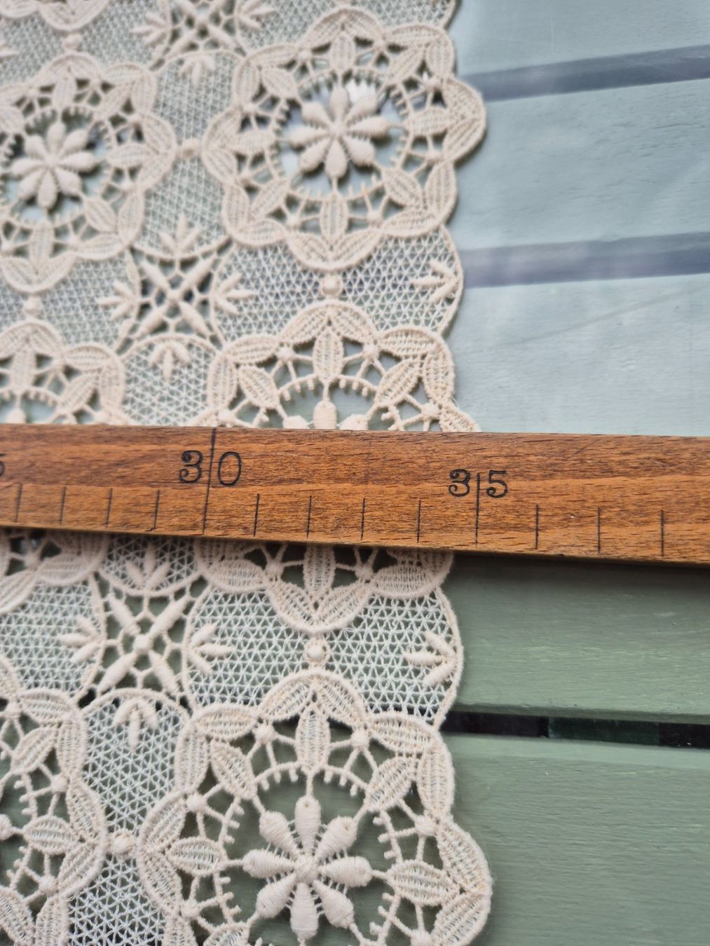 Sonstige Tischwäsche: Elegante Tischläufer, beige Spitze – Gebraucht aus Bern von aronari 4