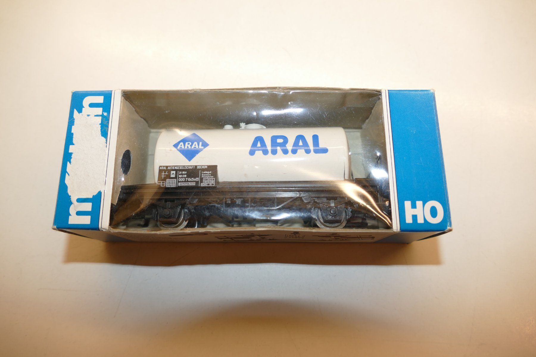 Märklin Modelleisenbahnen: Märklin H0: DB Kesselwagen Aral – Neu (gemäss Beschreibung) aus Niederhasli von rail-duerst