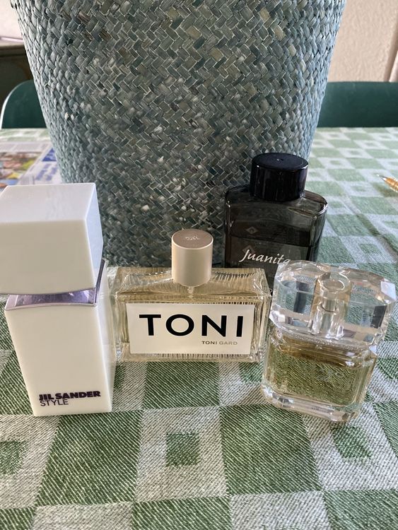Lot De Parfums Pour Revendeur - 15 Ml - Parfum Femme - Neuf En Emballage D'Origine