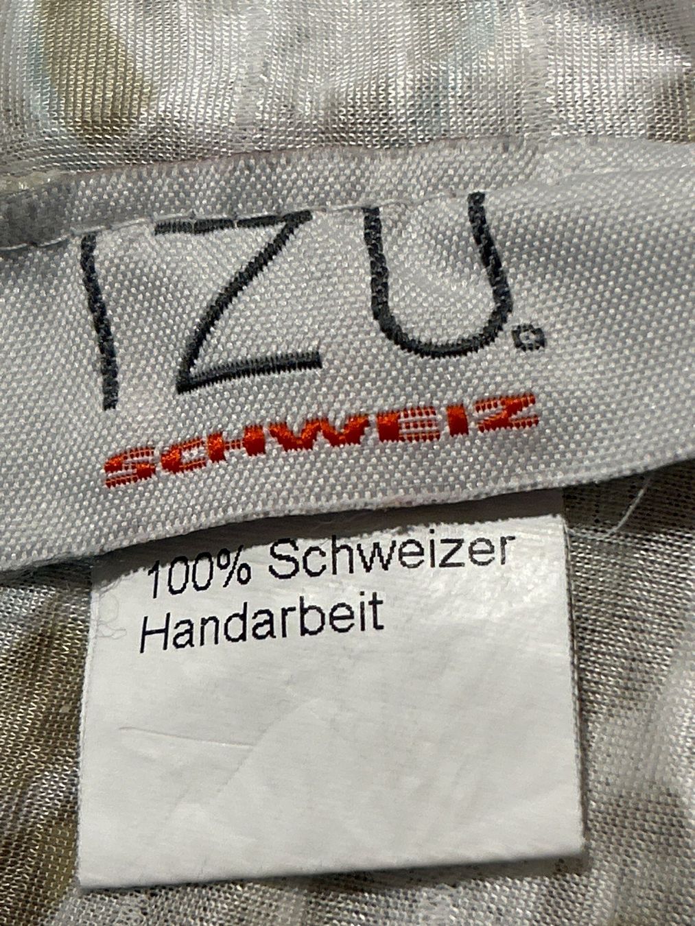 Top: Buntes Top  IZU Schweiz 100% Handarbeit – Usato da Brunnen venduto da Nala2929 5