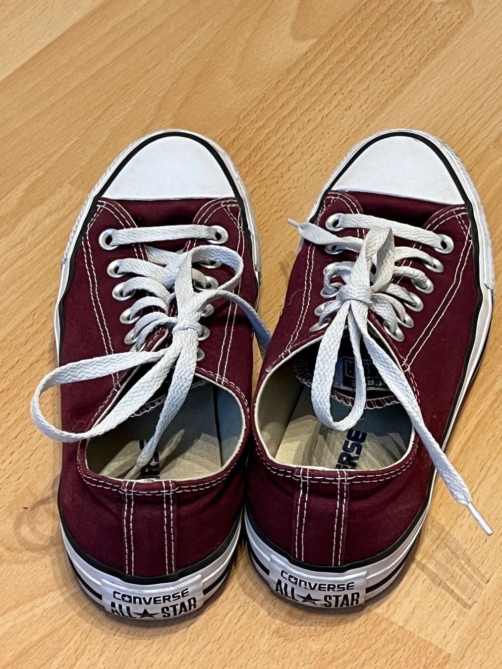 Converse Scarpe da uomo: Converse Sneaker Bordeaux Grösse 38 – Usato da Dübendorf venduto da Charlie03 2