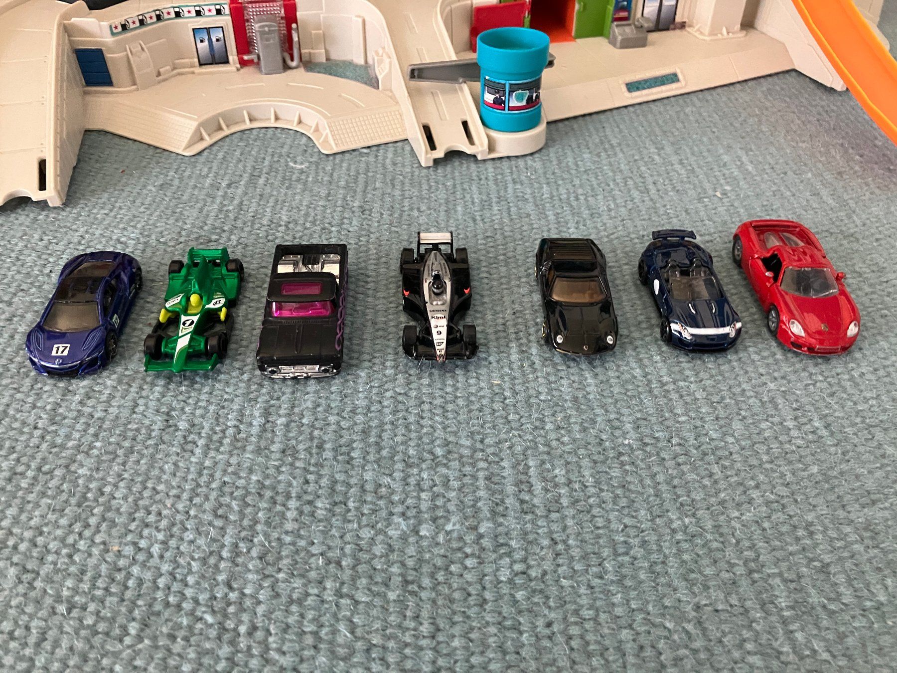 Spielzeuge: Hotwheels Sets – Gebraucht aus Uster von ste_ym2h 4