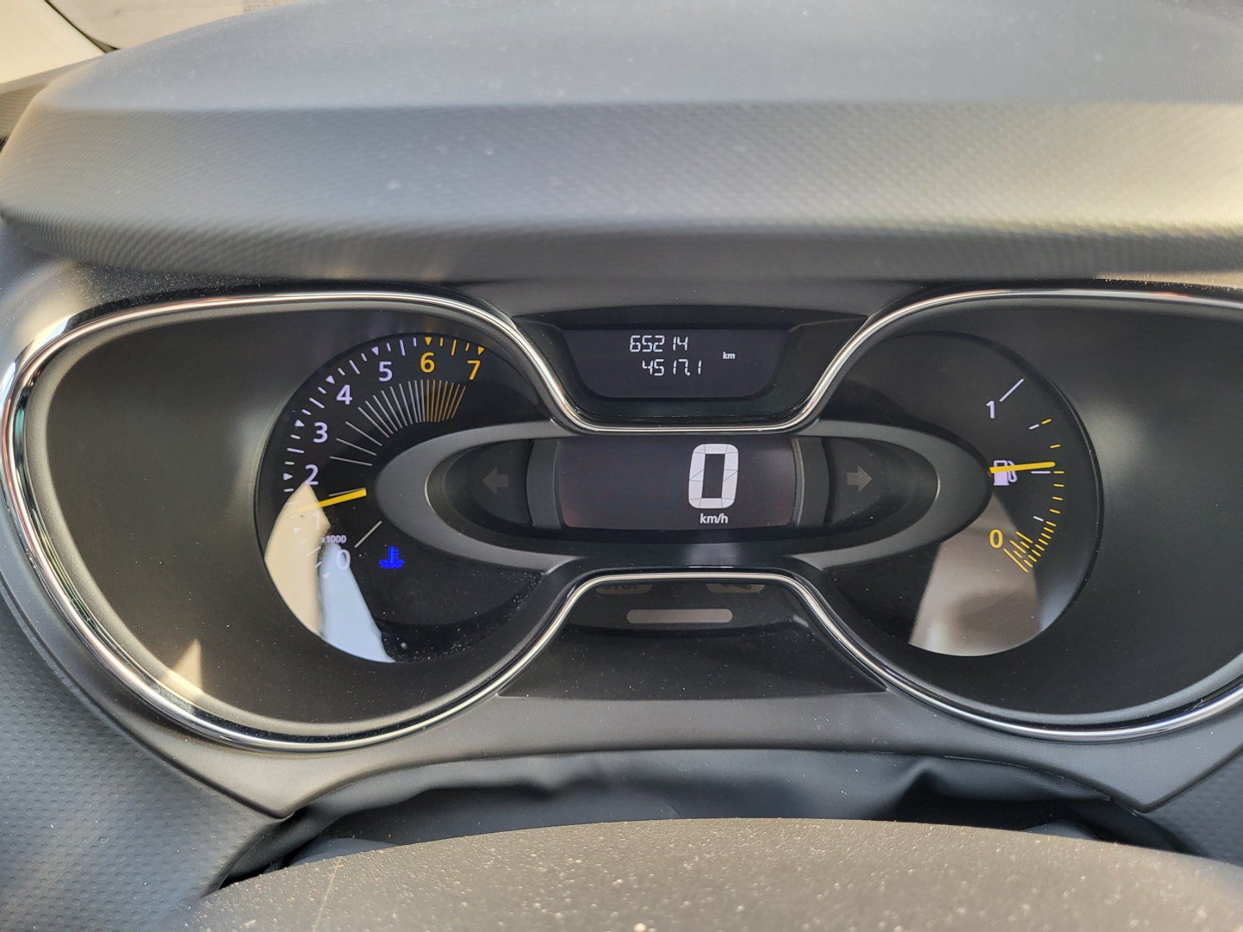 Renault Autos: Renault Captur 90 (CK) – D'occasion à St. Gallen par CityAuktion 6