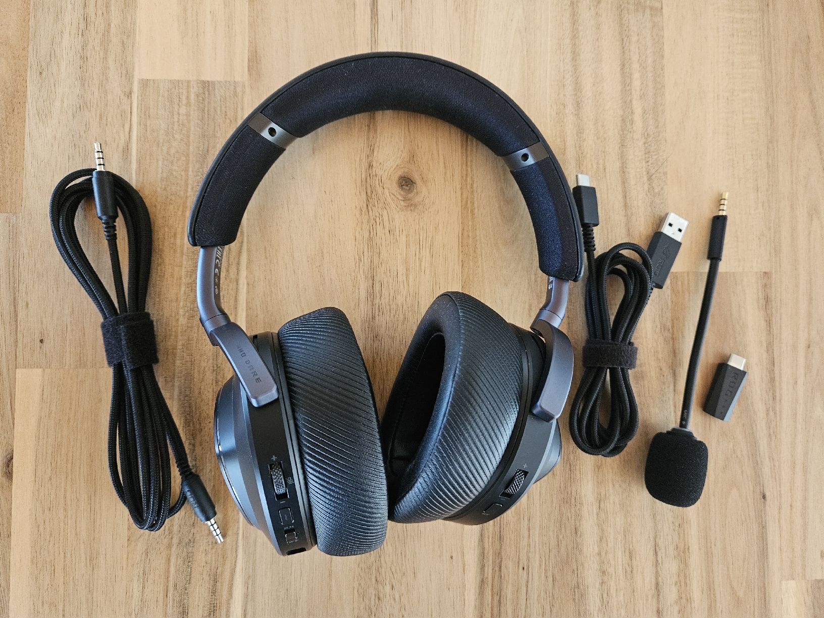 Asus Cuffie: ASUS ROG Delta II Kopfhörer,  Kabelgebunden oder Kabellos – Nuovo (secondo la descrizione) da Winterthur venduto da Baschi_oli_29 2
