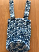 Runder Beutel mit Reliefmuster / von Hand gehäkeltes Unikat