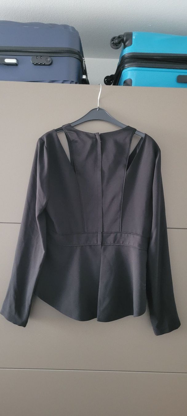 Kleiderpakete: Chemis BCBG /MAXAZRIA noir / taille L/40 – Neu (gemäss Beschreibung) aus Vevey von x_y_f 2