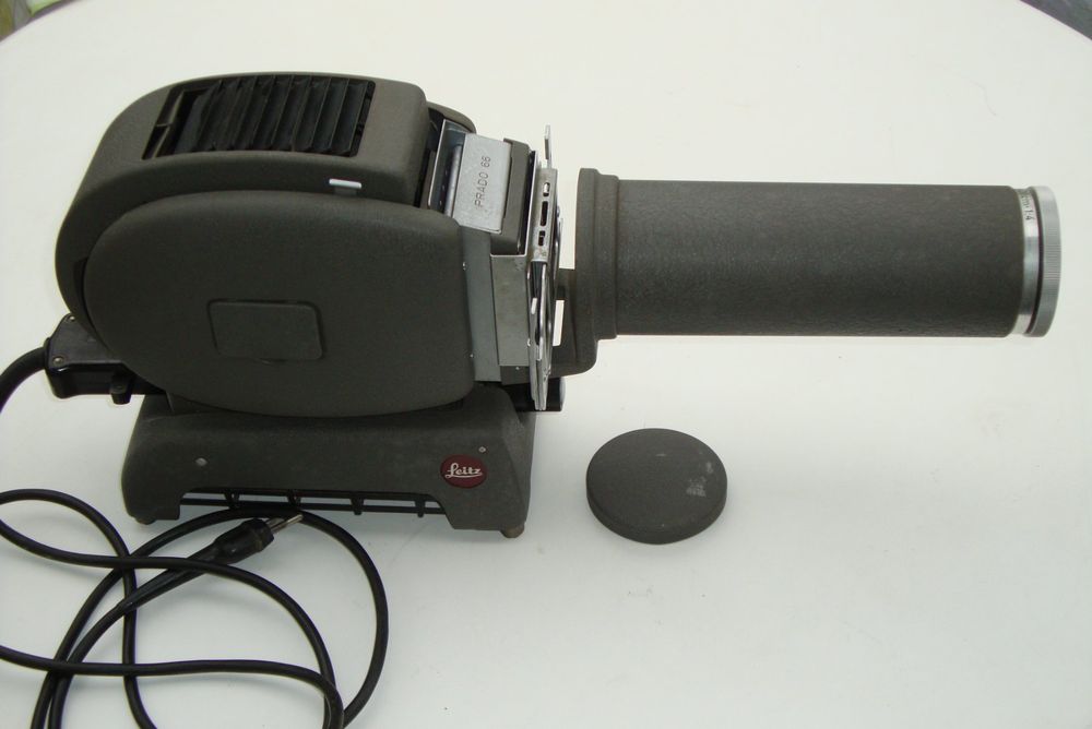 LEITZ WETZLAR PRADO UNIVERSAL Diaprojektor Projektor Rarität