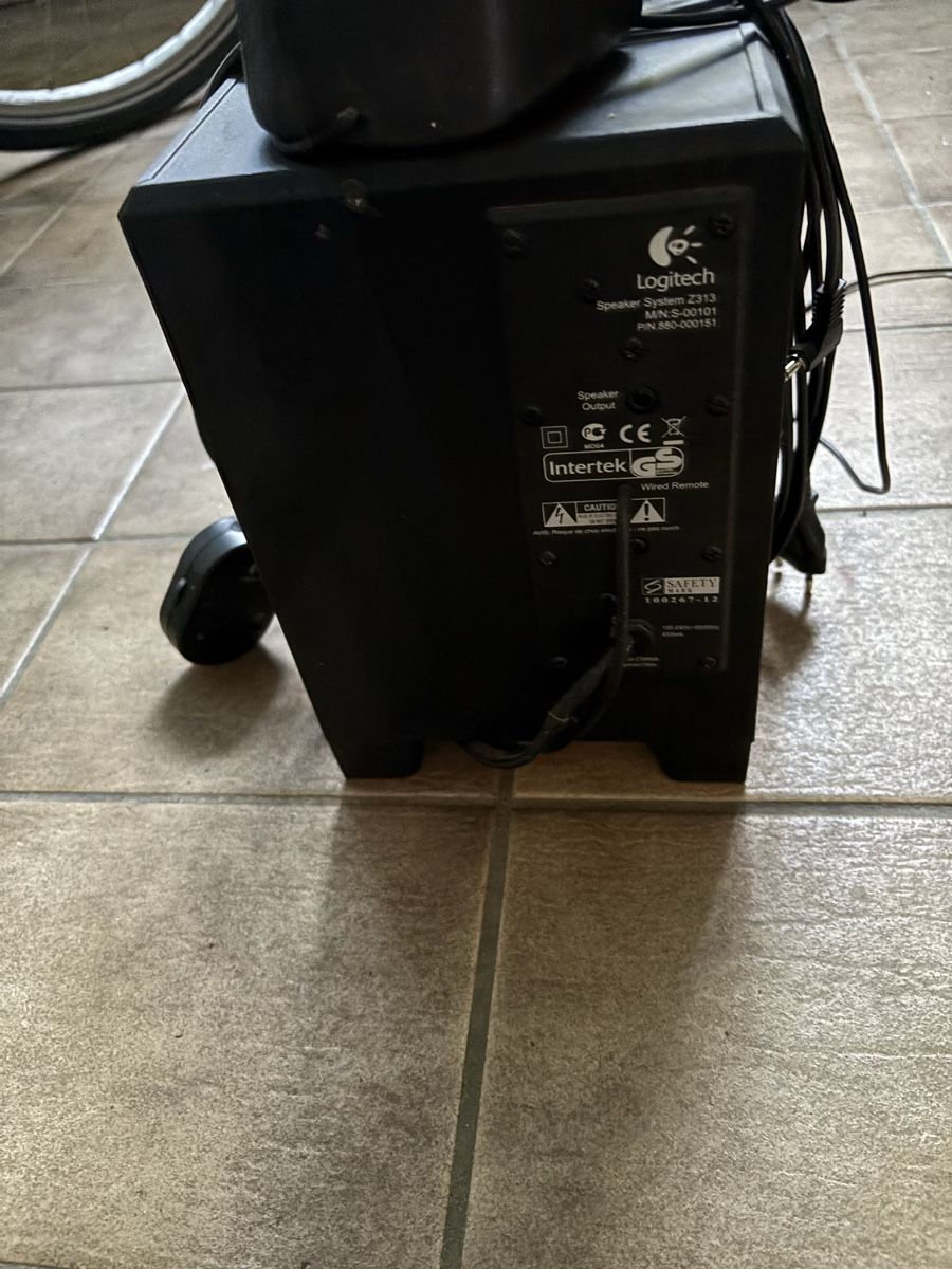 Logitech Casse acustiche: Subwoofer & speakers Logitech/ natel adaptor – Usato da Moutier venduto da sandrinesmb 2