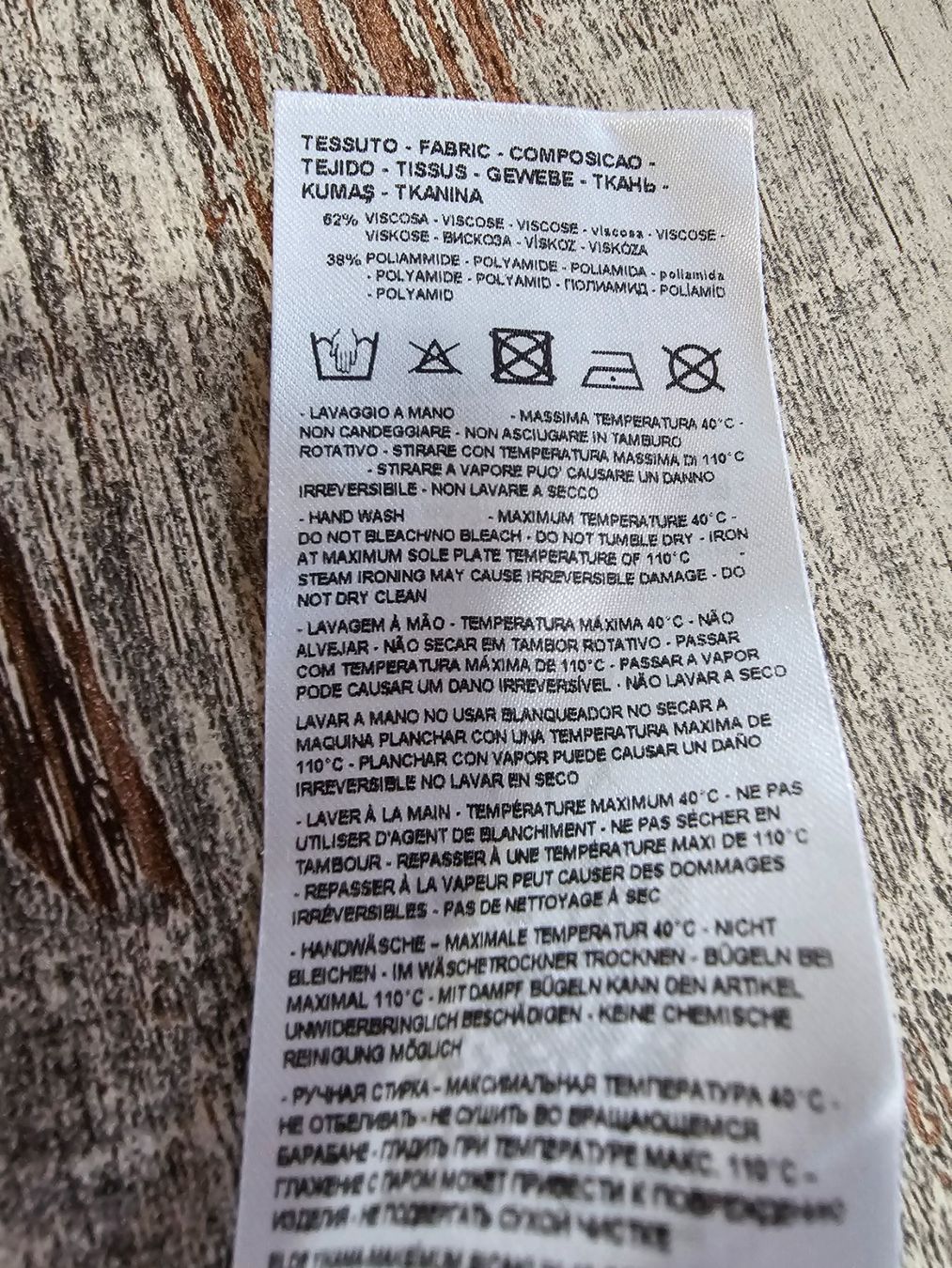 Armani Maglioni & Felpe: Pullover Armani exchange, Gr. S, weiss – Usato da Steinebrunn venduto da sassi31 5