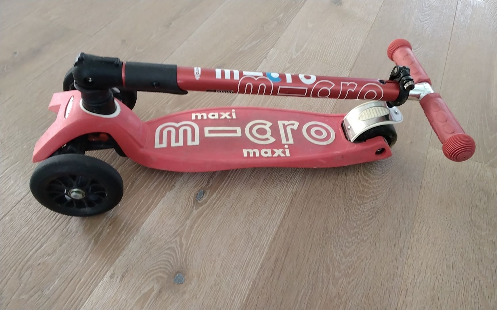 Micro Kickboard: Trottinett Micro Maxi rot guter Zustand – Usato da Rothrist venduto da Playboater 1