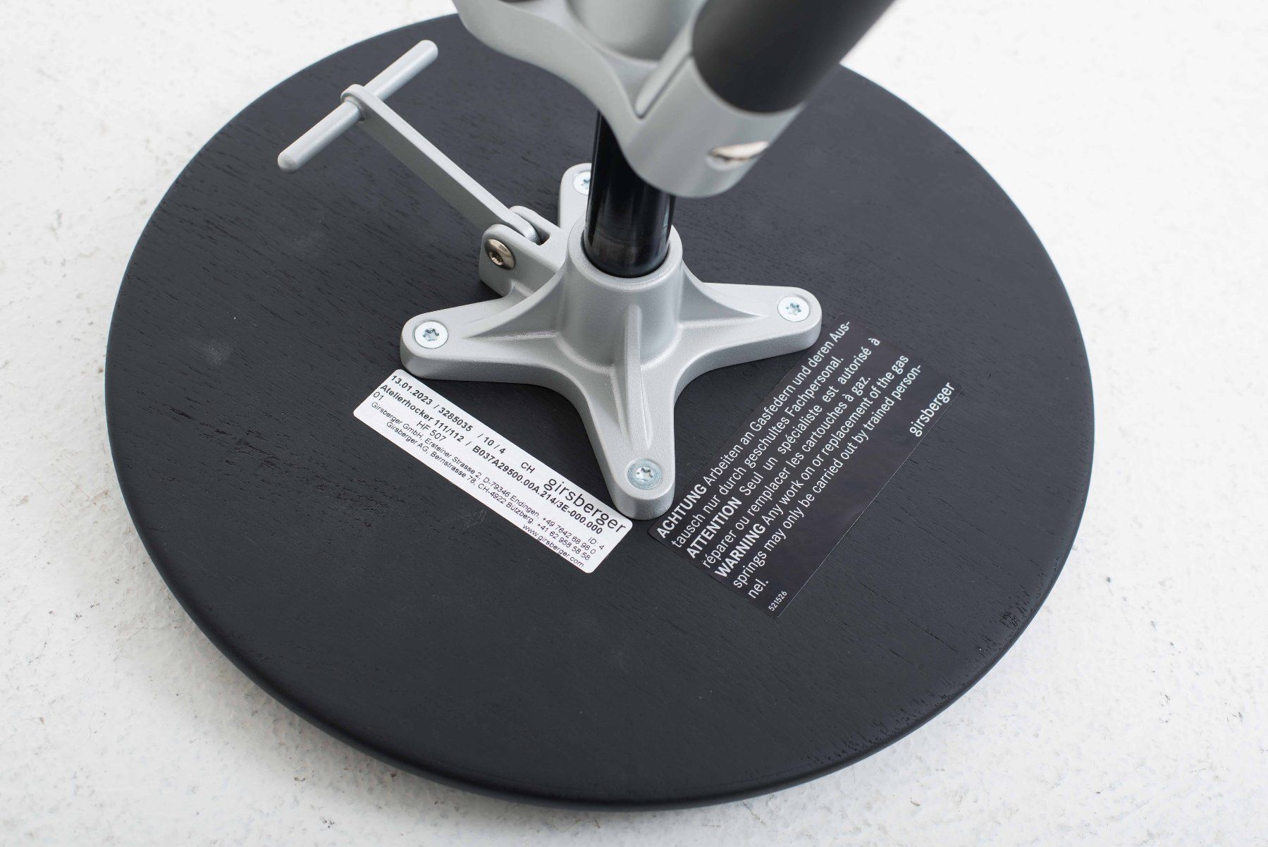 Girsberger Sgabelli: Atelierhocker hoch Modell 112 von Girsberger – Usato da Zürich venduto da STUZH38 7