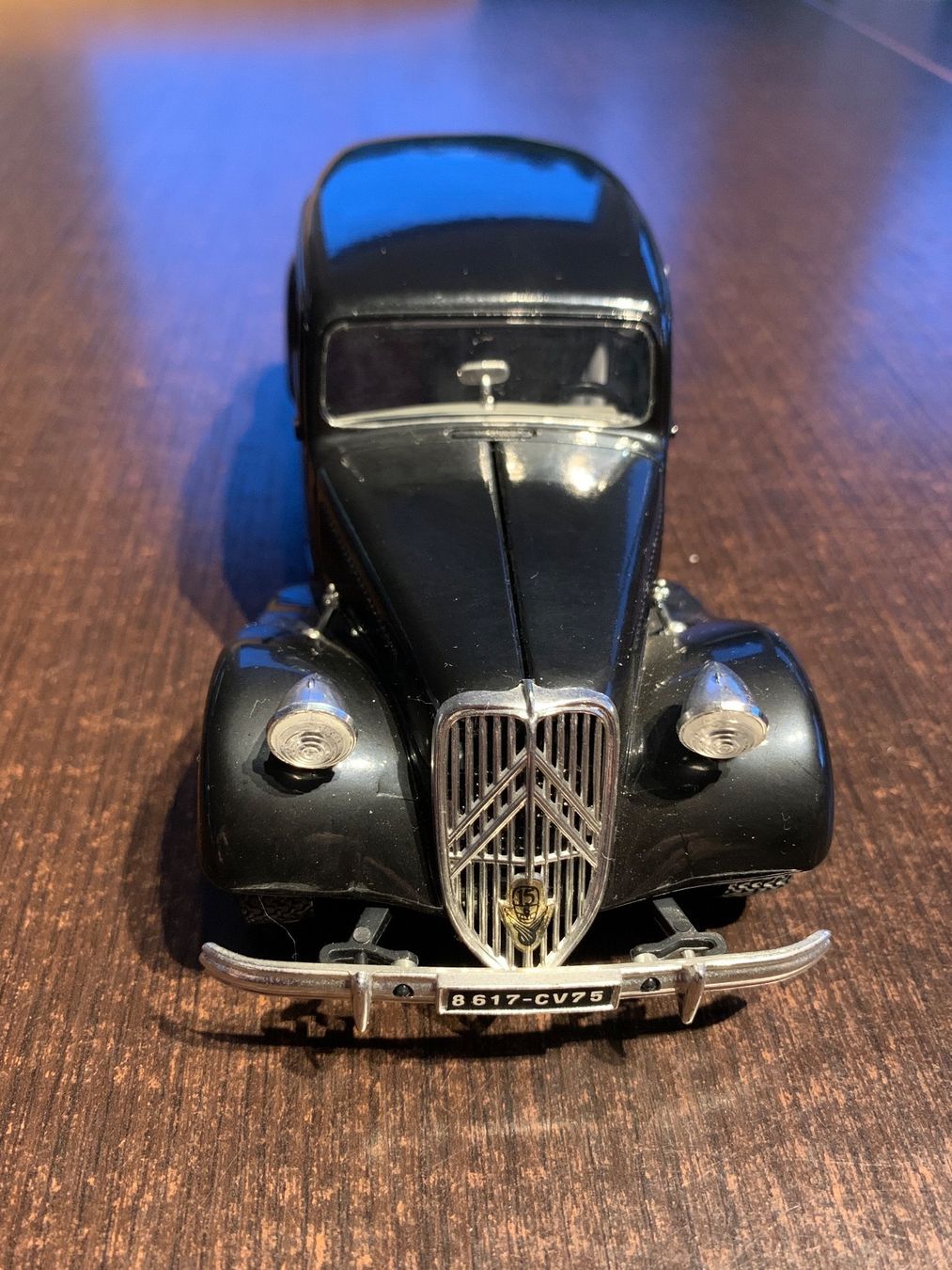 Bburago Modellautos: Voiture modèle réduit – Gebraucht aus Domdidier von qatar1973