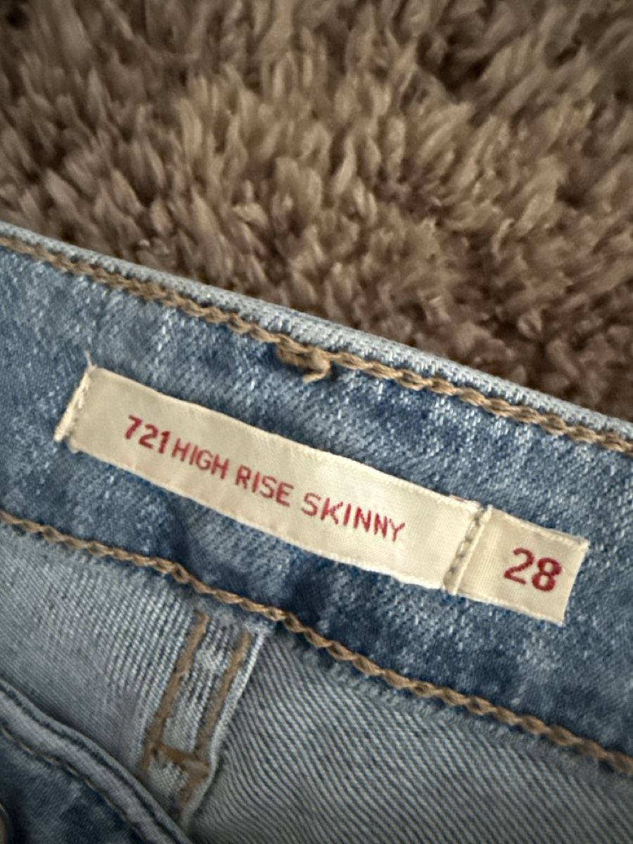 Levi's Jeans: Levi‘s Jeans – Usato da Rotkreuz venduto da fab_8vm7 2