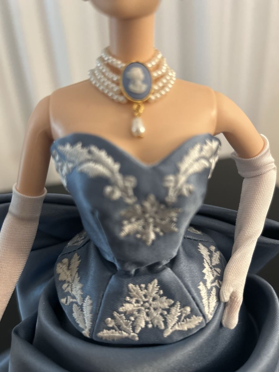 Bambole: Barbie Wedgwood die 1. /2000 – Usato da Thalwil venduto da Centrone 4
