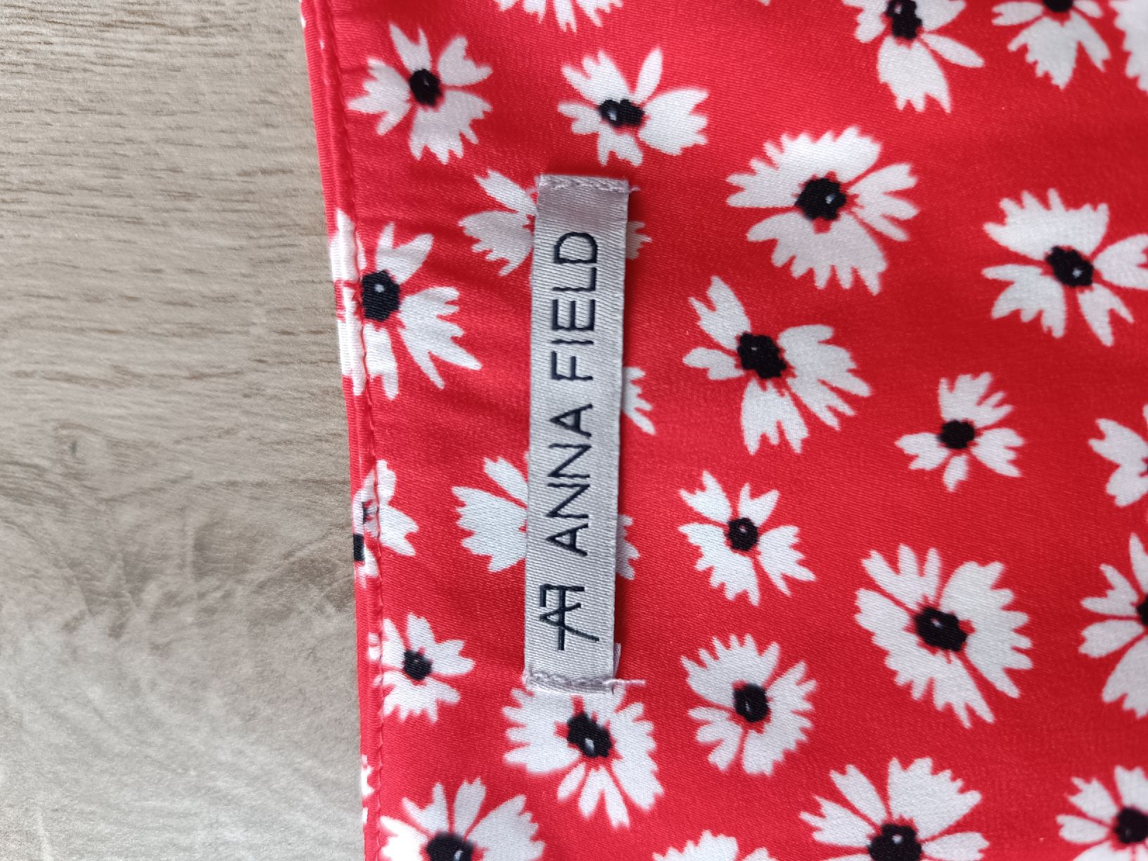 Anna Field Kleider: Blumenkleid – Gebraucht aus Wolfwil von SecondOwner 4