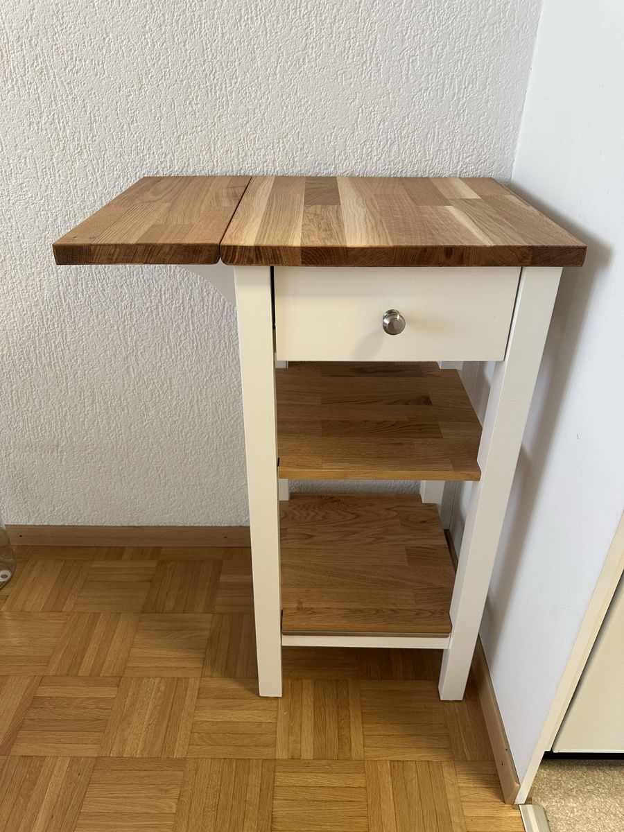 Tische: Serviertisch weiss Holz mit Klappfunktion – Gebraucht aus Münchenbuchsee von IleanaT