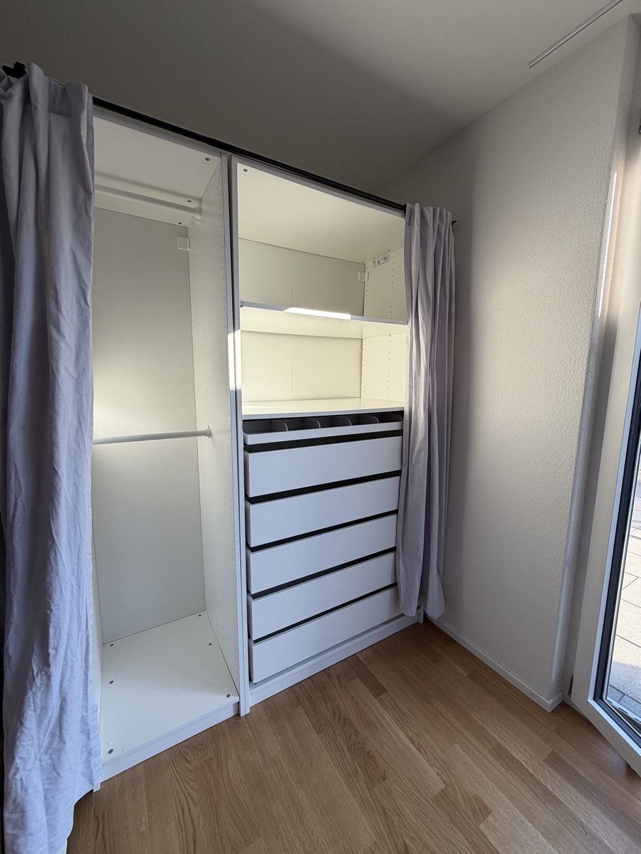 Ikea Armadi: Pax Schrank Schubladen – Usato da Gränichen venduto da Sarah.99