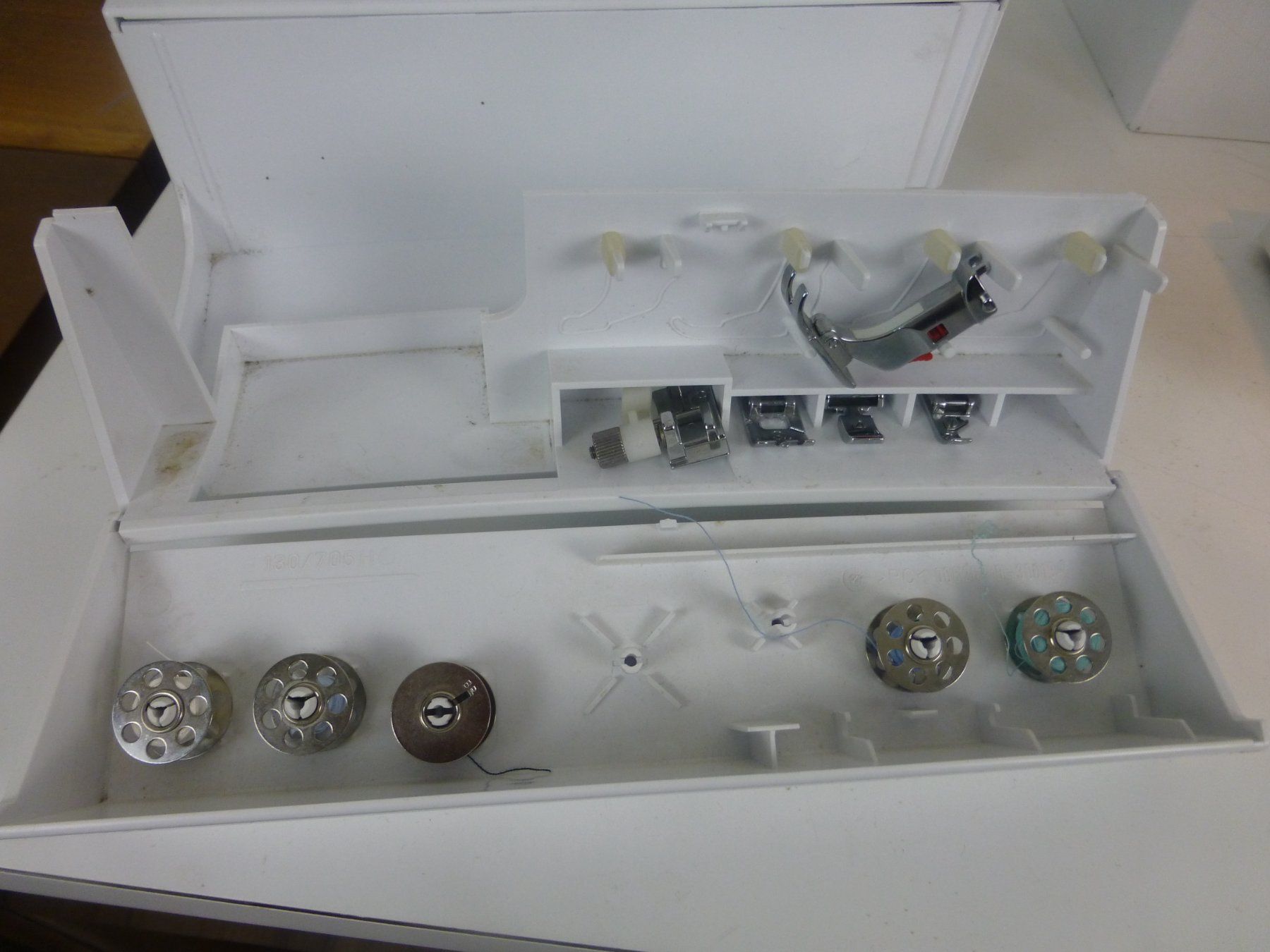Bernina Macchine da cucire: BERNINA Virtuosa 150 mit Original Koffer – Usato da Fahrweid venduto da ekv 2