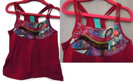 DESIGUAL Gr. 110 / 116 süsses TOP dunkleres Rot, bunt L38cm